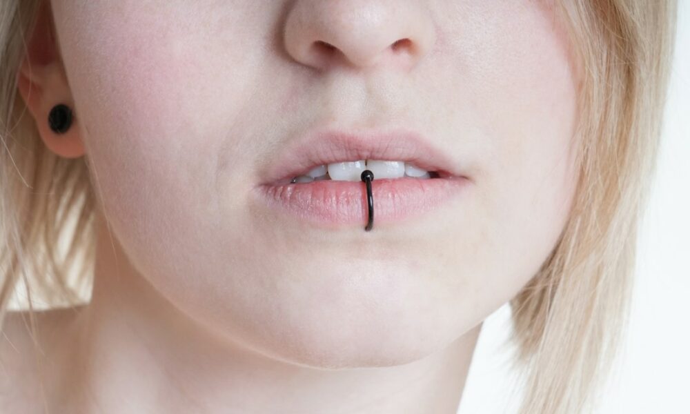 piercing lèvre