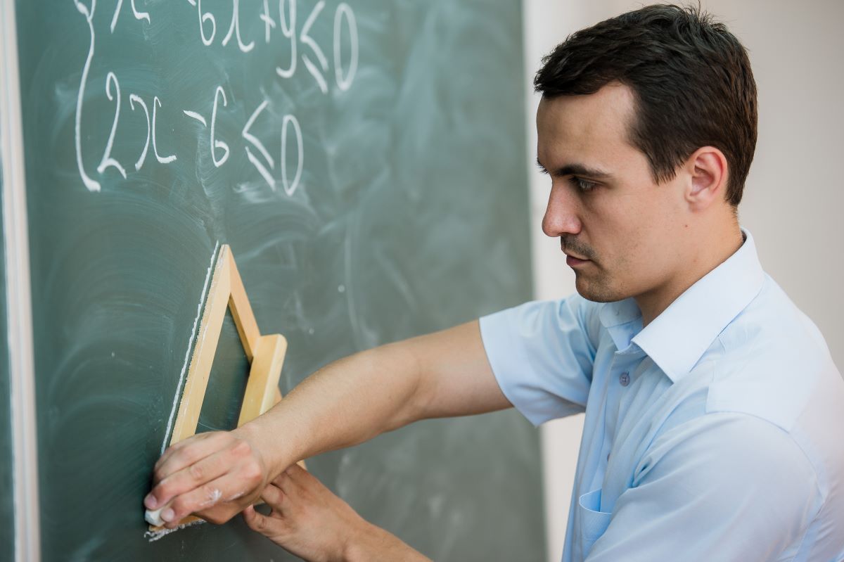 Comment faire pour trouver la base d'un triangle